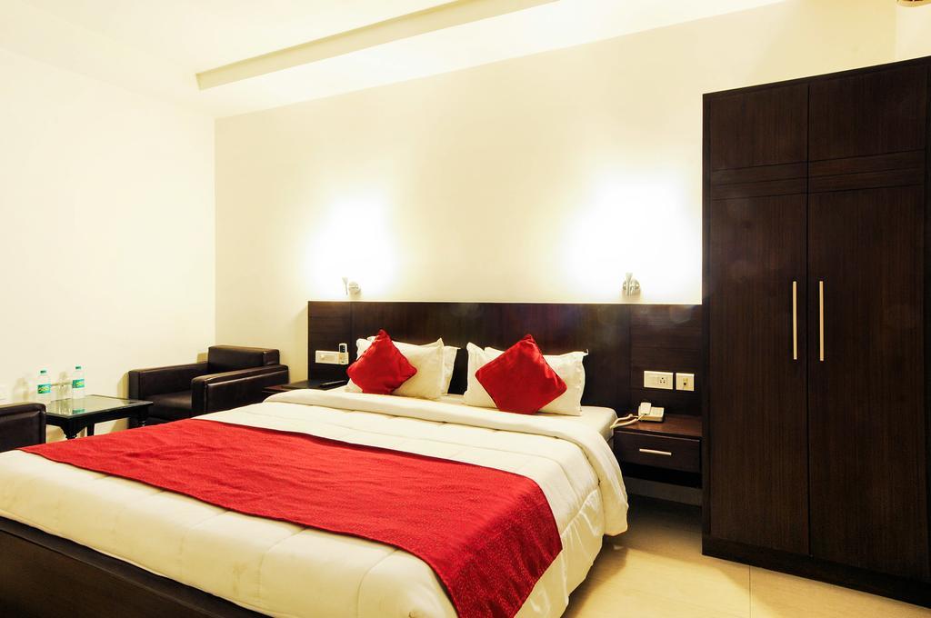 Hotel Love Kush Agra  Exterior photo